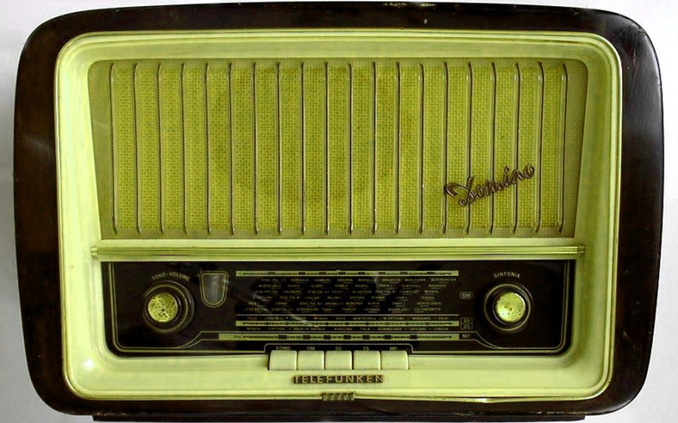 Radio – 1090x720